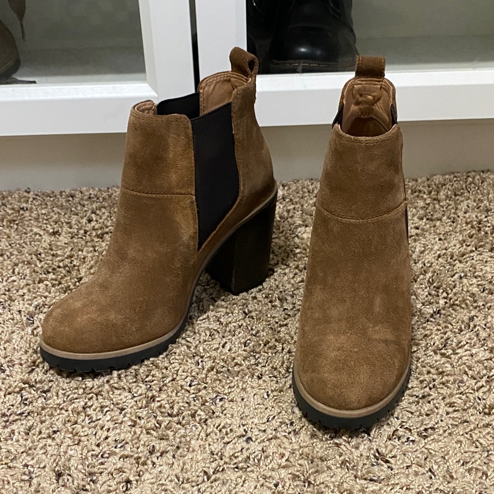 Crevo Tan Suede Heeled Boots